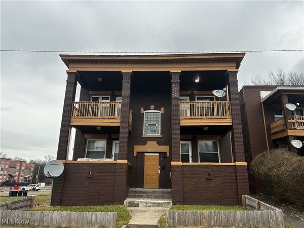 1811 Lakeview Avenue, Cleveland, OH 44112