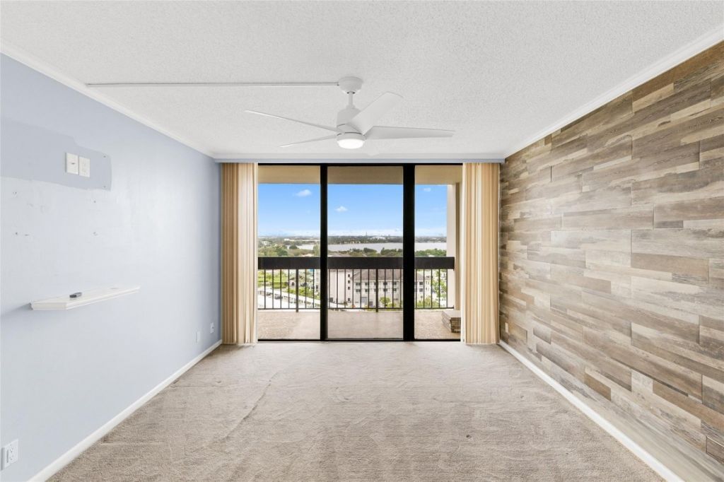 2400 Presidential Way, Unit 1502, West Palm Beach, FL 33401 Photo