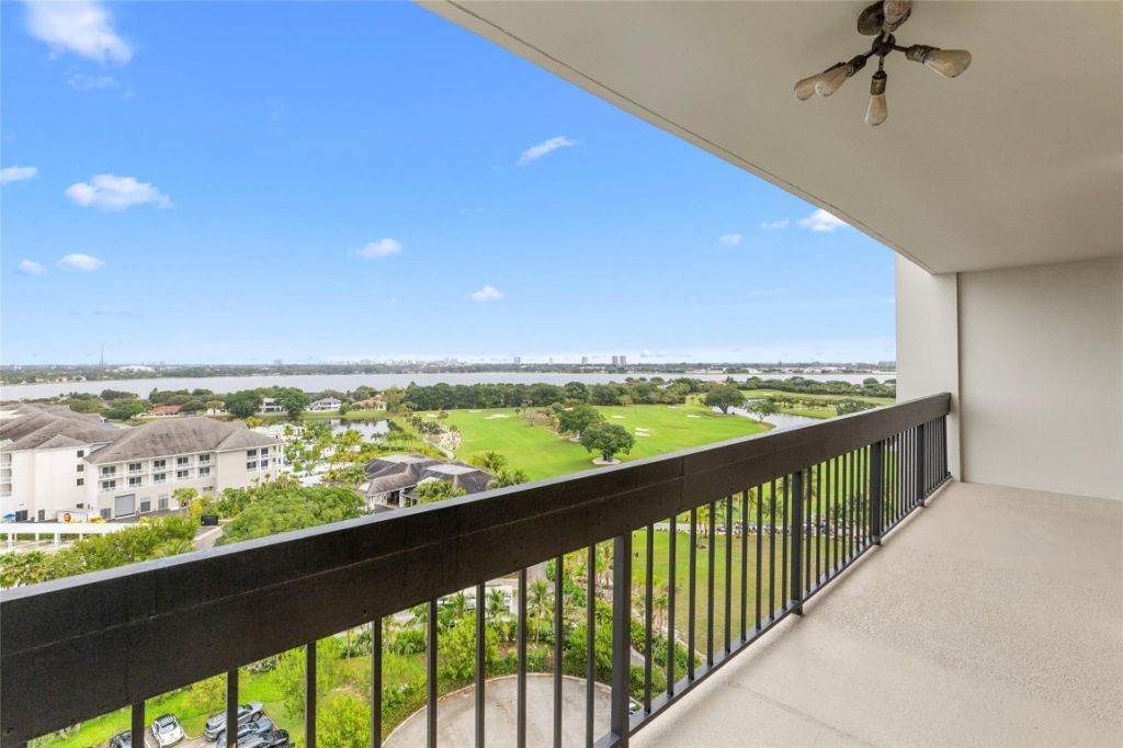 2400 Presidential Way, Unit 1502, West Palm Beach, FL 33401 Photo