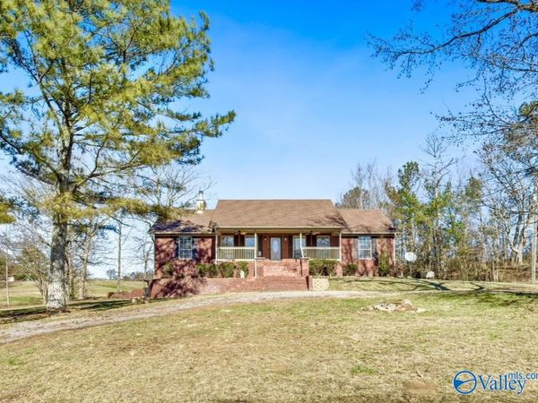 462 Brooks Road, Union Grove, AL 35175