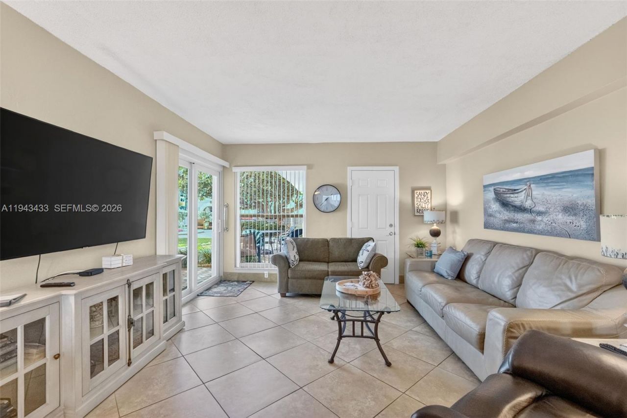 4520 El Mar Dr, Unit 12, Lauderdale by the Sea, FL 33308 Photo