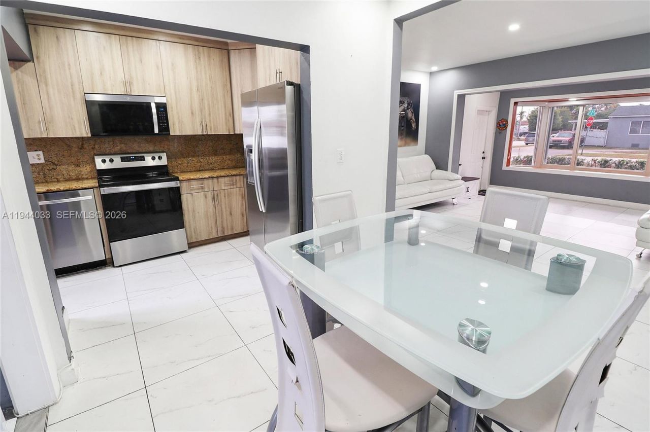 591 SE 5th St, Hialeah, FL 33010 Photo