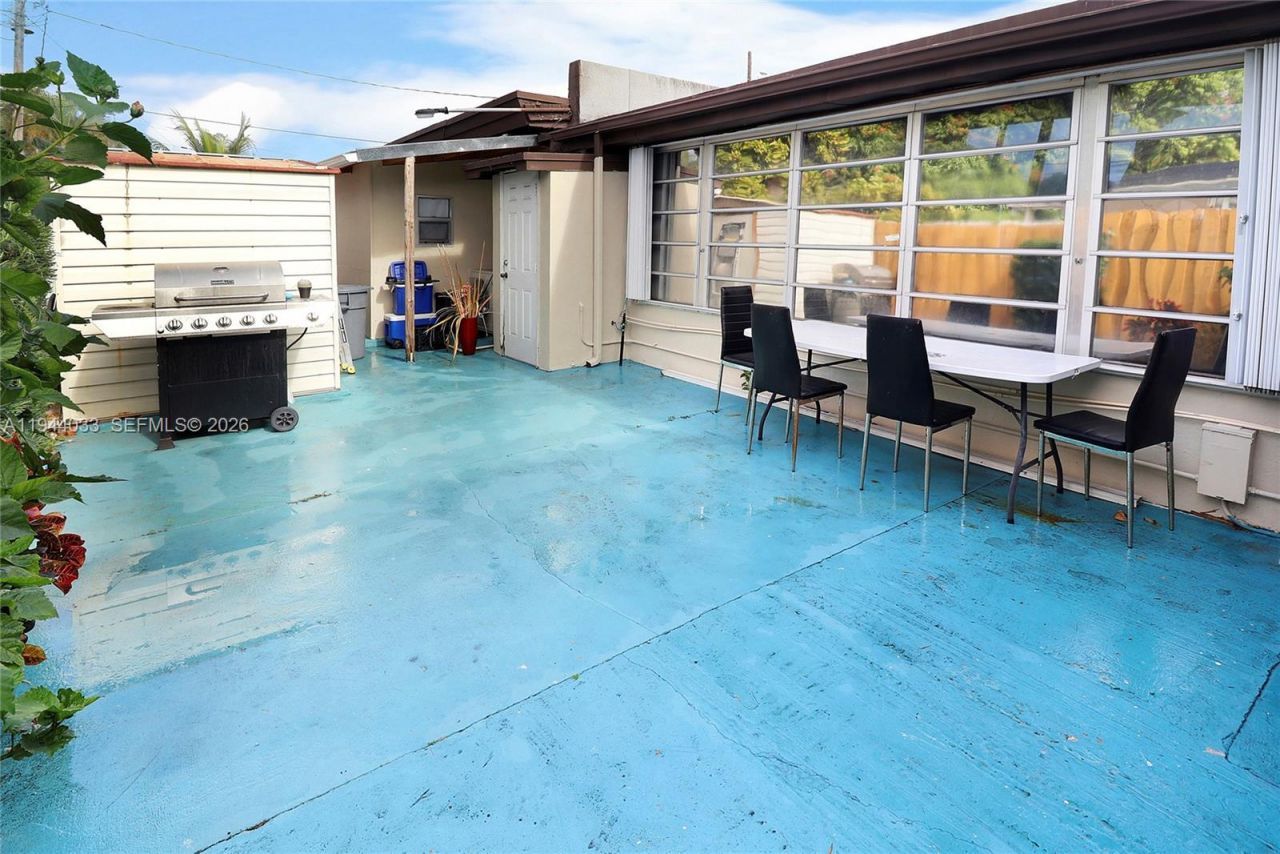 591 SE 5th St, Hialeah, FL 33010 Photo