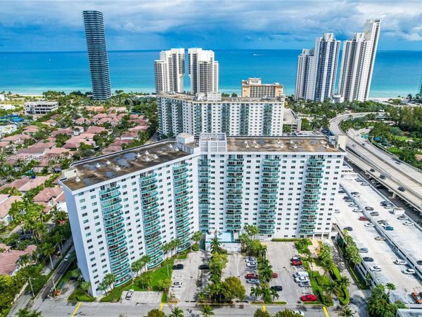 19380 Collins Ave, Unit 307, Sunny Isles Beach, FL 33160