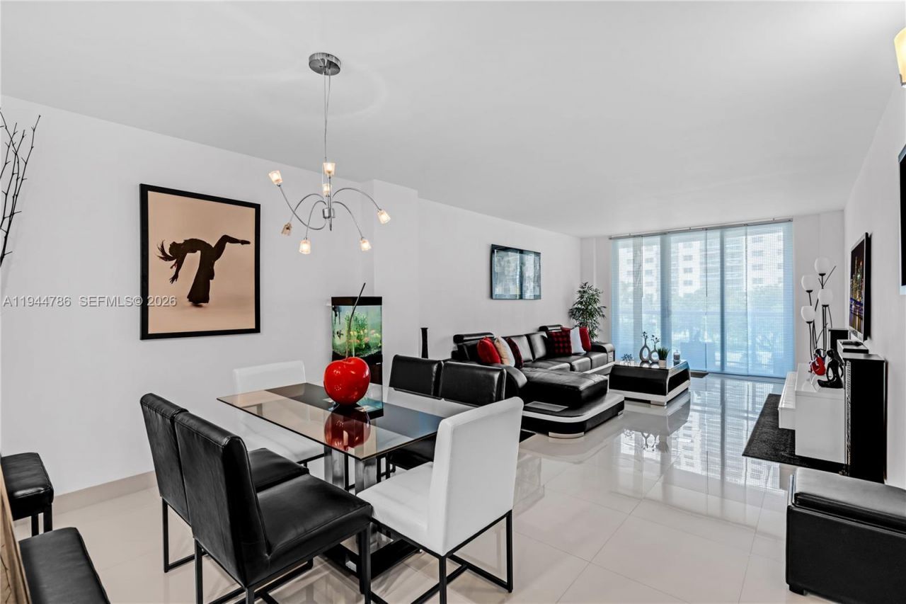 19380 Collins Ave, Unit 307, Sunny Isles Beach, FL 33160 Photo