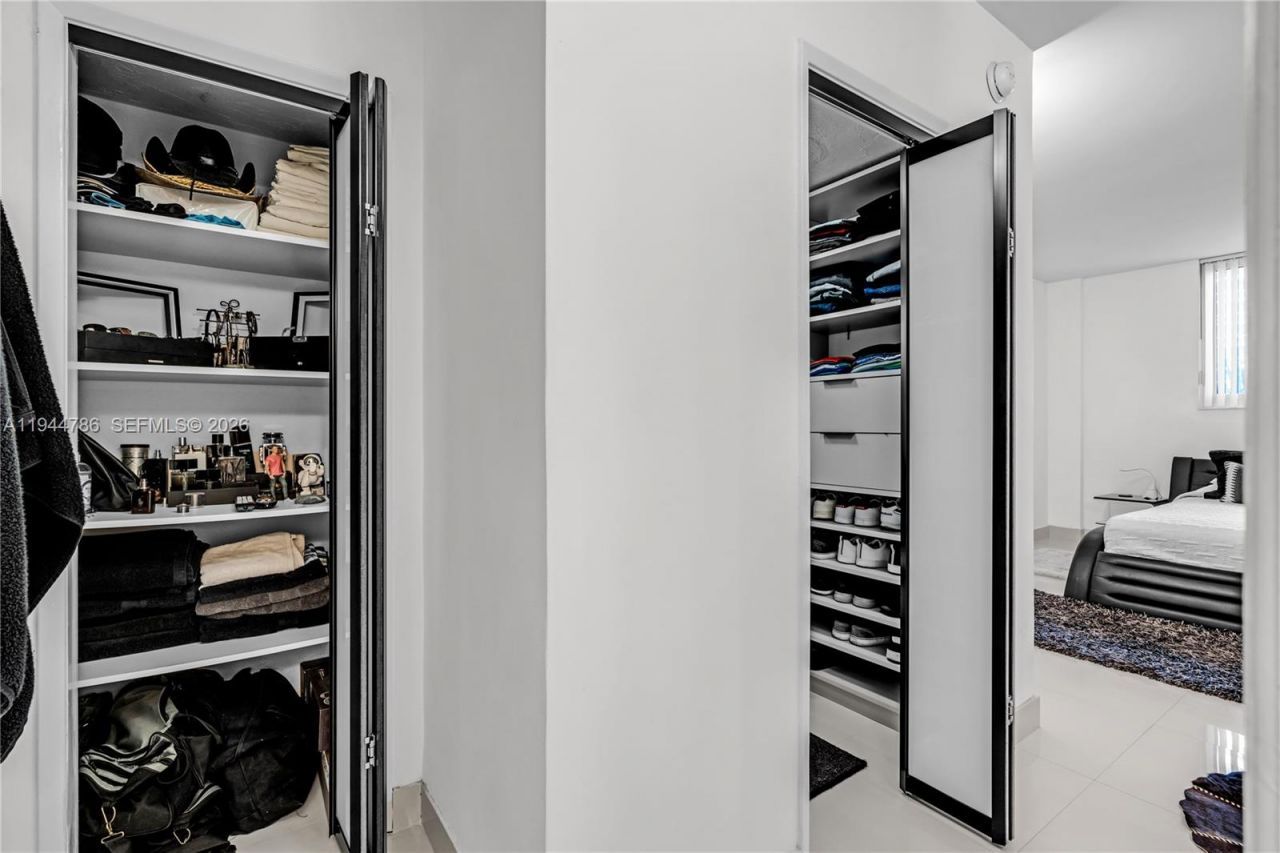 19380 Collins Ave, Unit 307, Sunny Isles Beach, FL 33160 Photo