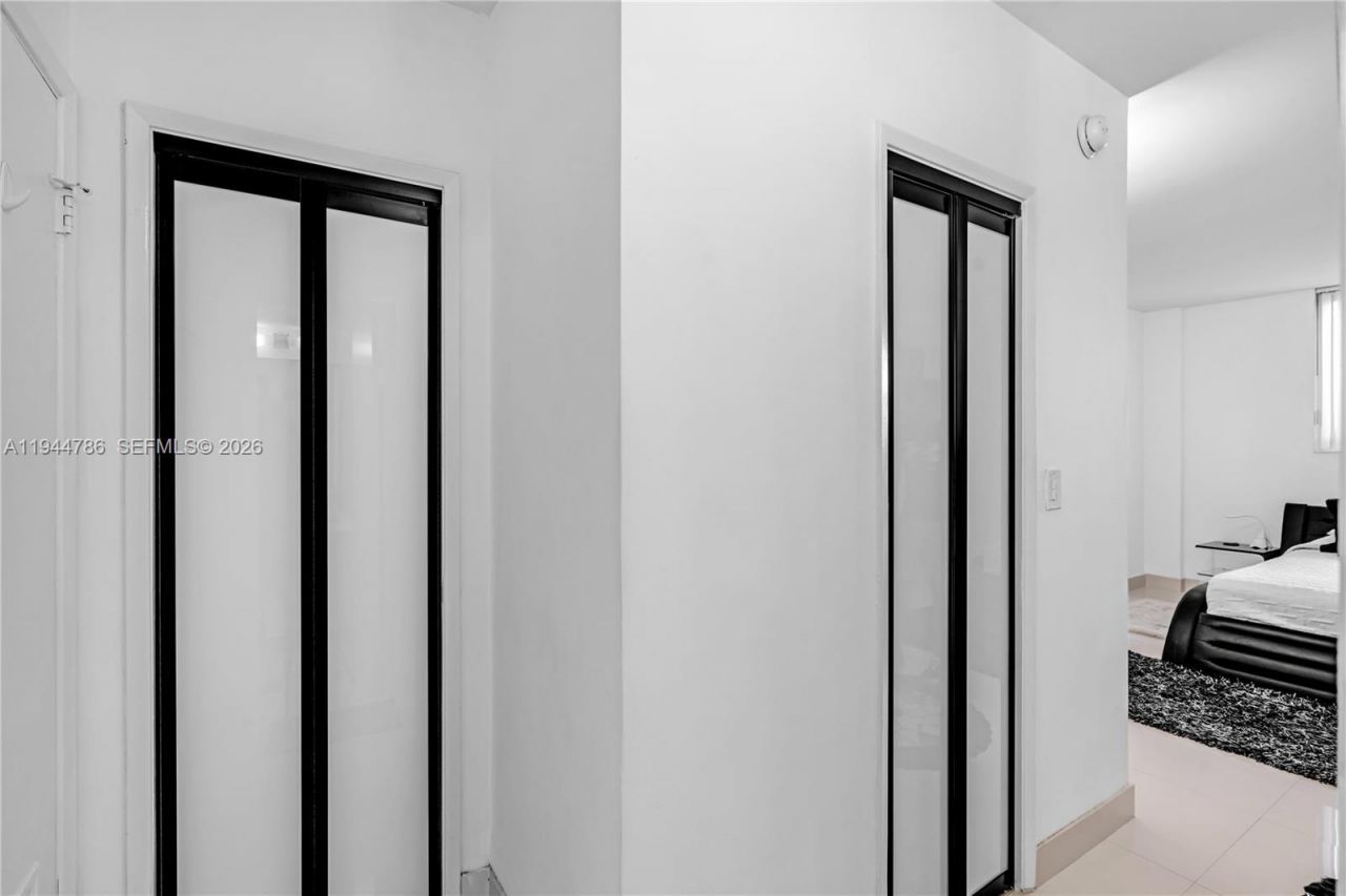 19380 Collins Ave, Unit 307, Sunny Isles Beach, FL 33160 Photo