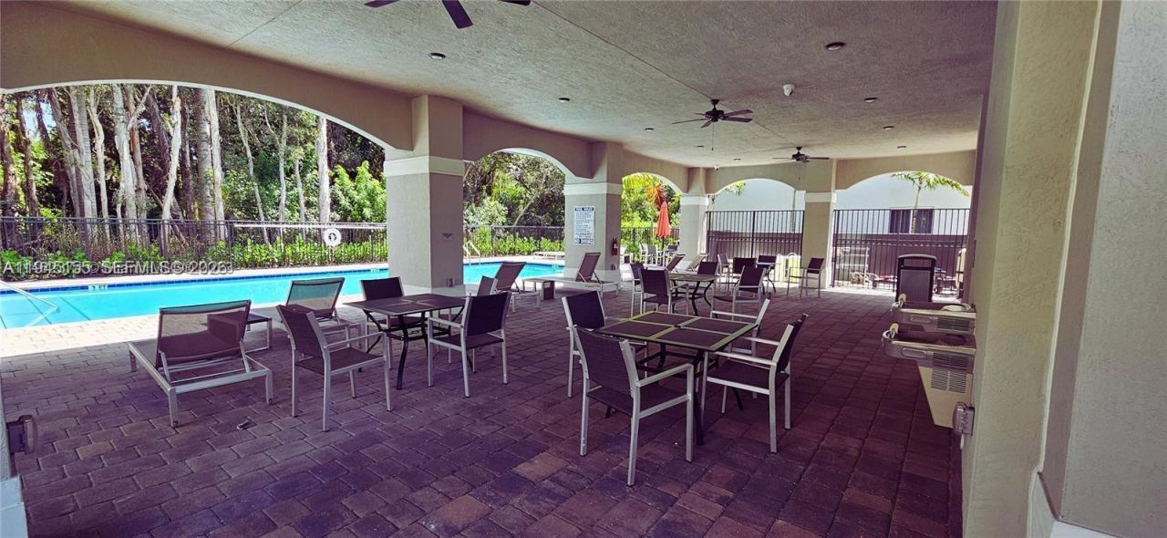 1002 NW 208th Ter, Miami Gardens, FL 33169 Photo