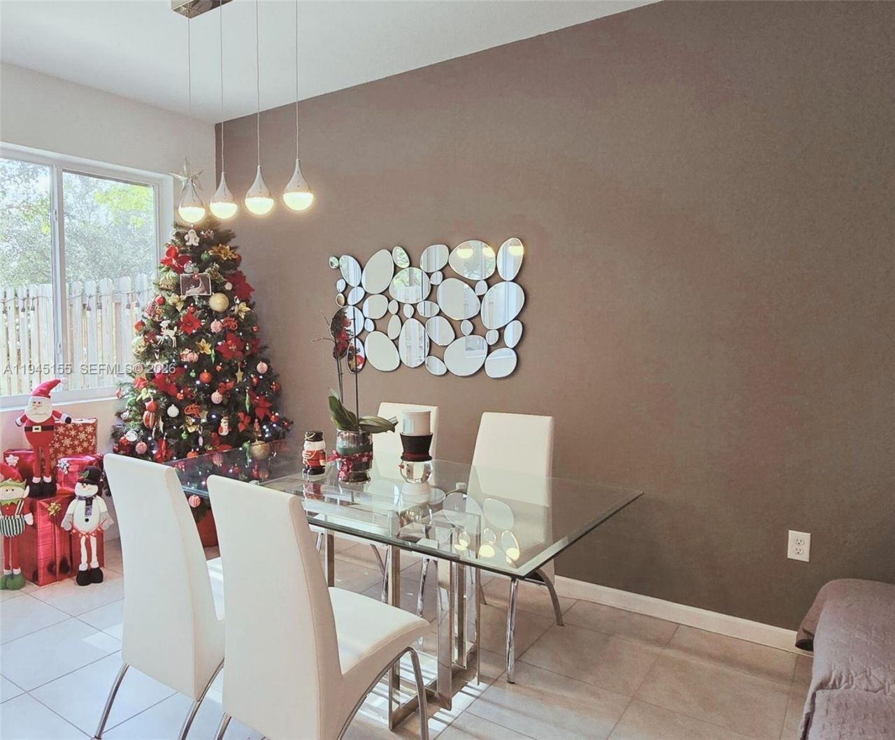 1002 NW 208th Ter, Miami Gardens, FL 33169 Photo