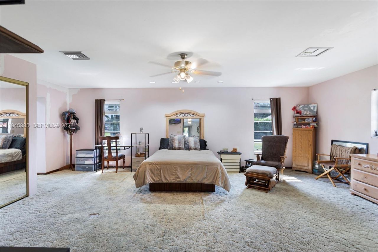 4841 SW 201st Ter, Southwest Ranches, FL 33332 Photo