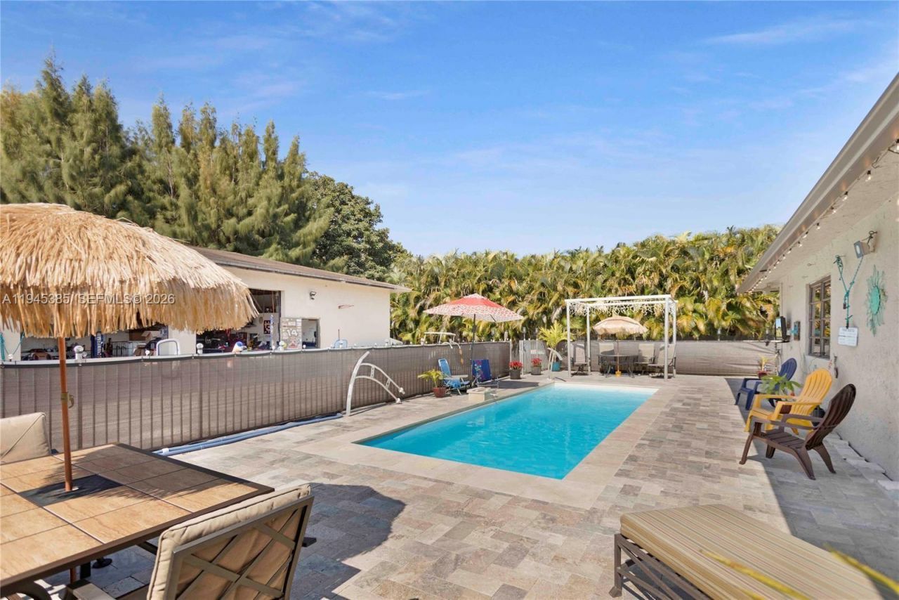 4841 SW 201st Ter, Southwest Ranches, FL 33332 Photo