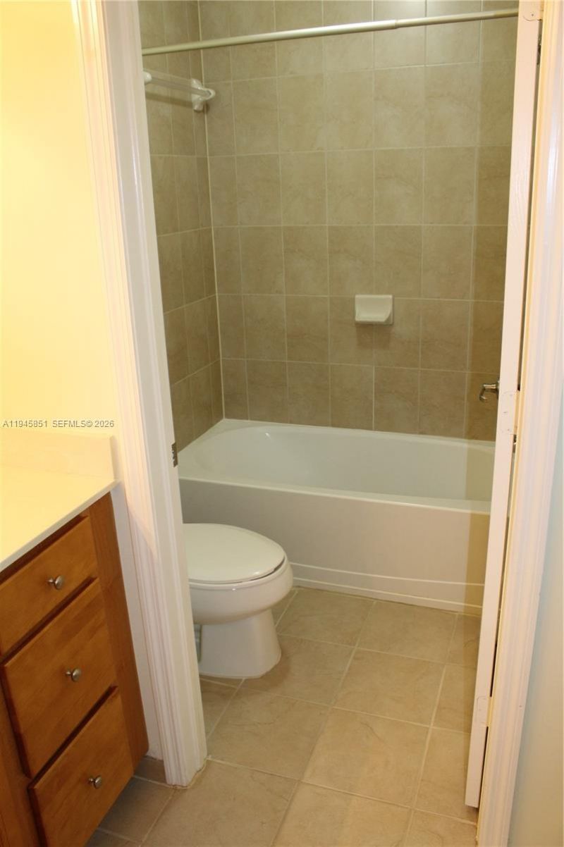 22501 SW 88th Pl, Unit 15-25, Cutler Bay, FL 33190 Photo