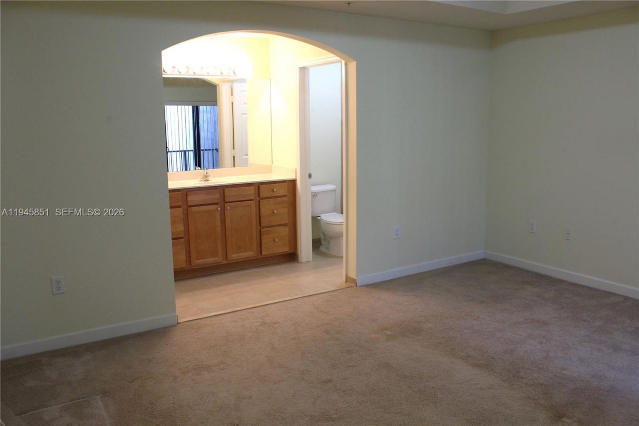 22501 SW 88th Pl, Unit 15-25, Cutler Bay, FL 33190 Photo