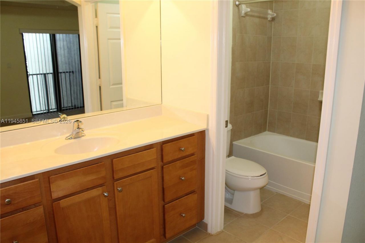 22501 SW 88th Pl, Unit 15-25, Cutler Bay, FL 33190 Photo