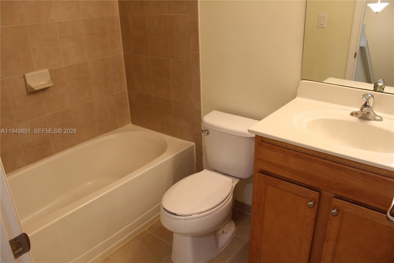 22501 SW 88th Pl, Unit 15-25, Cutler Bay, FL 33190 Photo