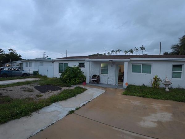 3111 NW 166th St, Miami Gardens, FL 33054