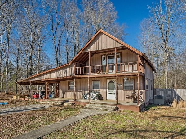 166 Brady Ln, Hilham, TN