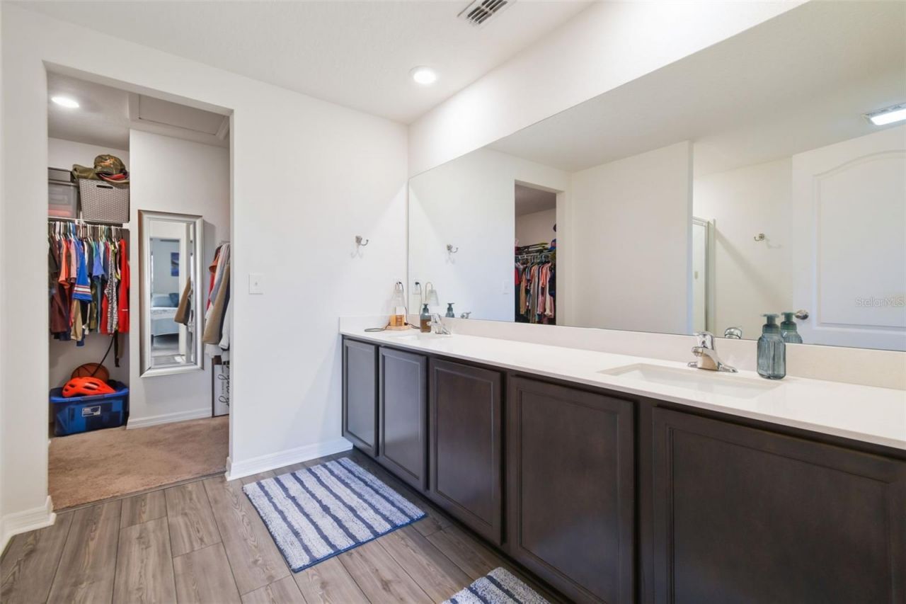 5228 New Friendship Place, Tampa, FL 33619 Photo