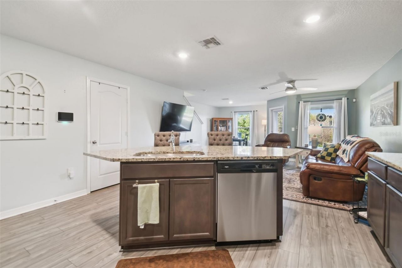 5228 New Friendship Place, Tampa, FL 33619 Photo