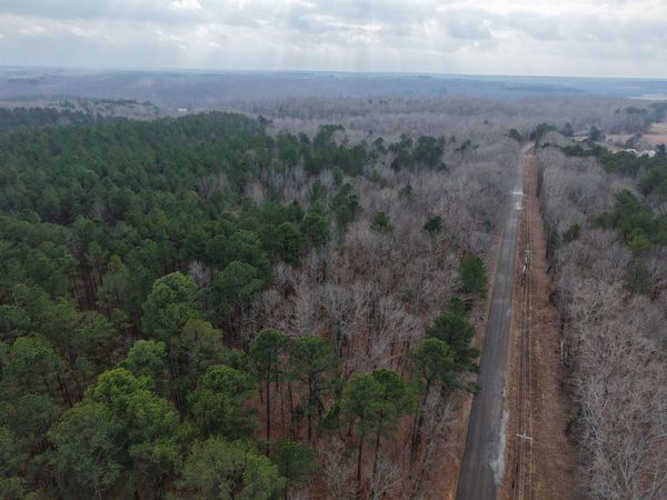 000 ROCKPORT MCILLWAIN RD, Holladay, TN 38341