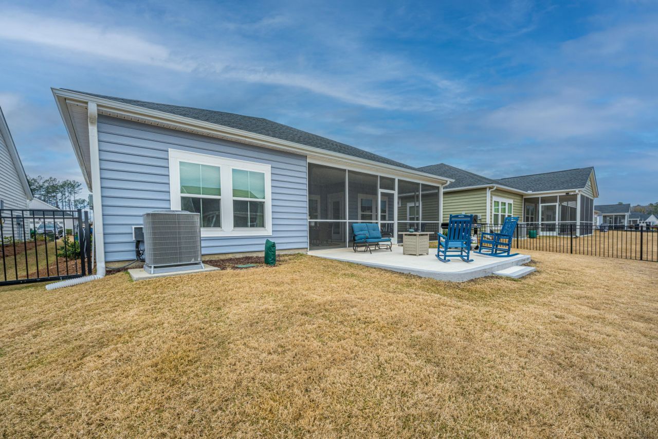 1365 Locals Street Photo 15