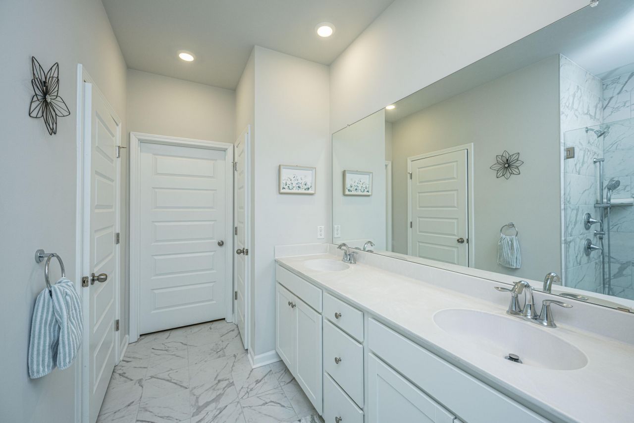 1365 Locals Street Photo 20