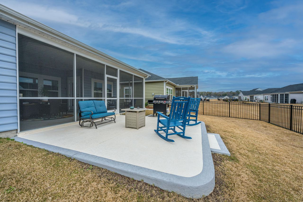 1365 Locals Street Photo 23