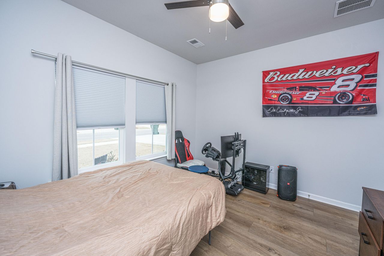 1365 Locals Street Photo 27