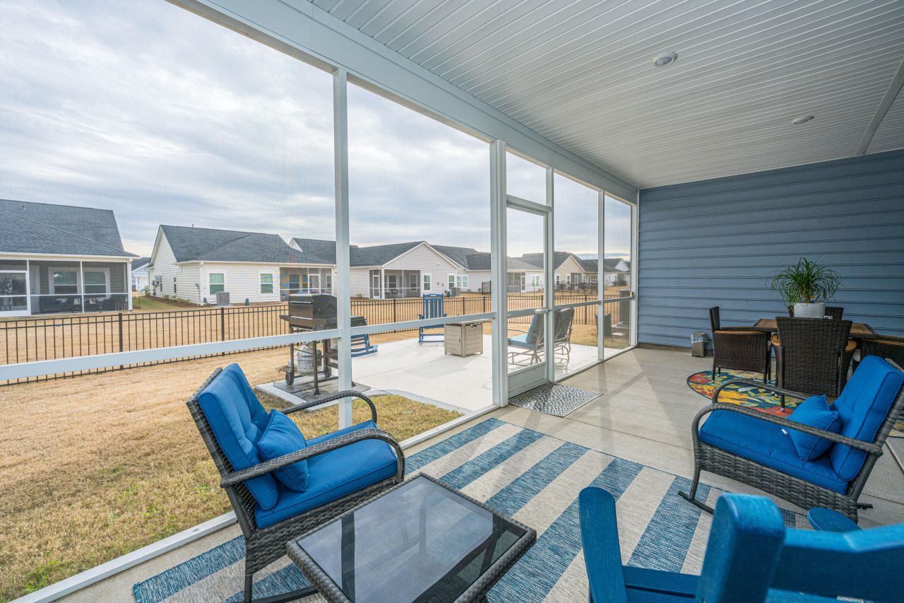 1365 Locals Street Photo 36