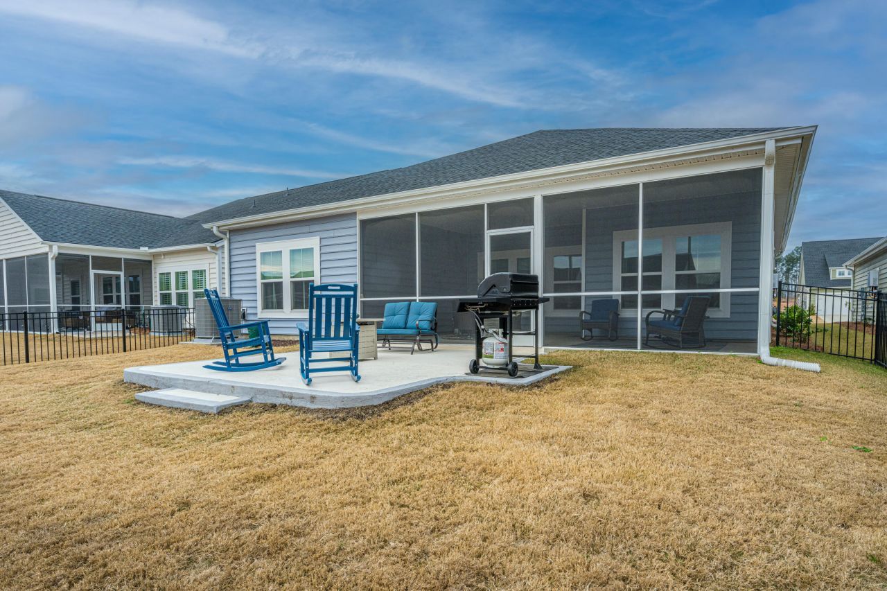 1365 Locals Street Photo 37