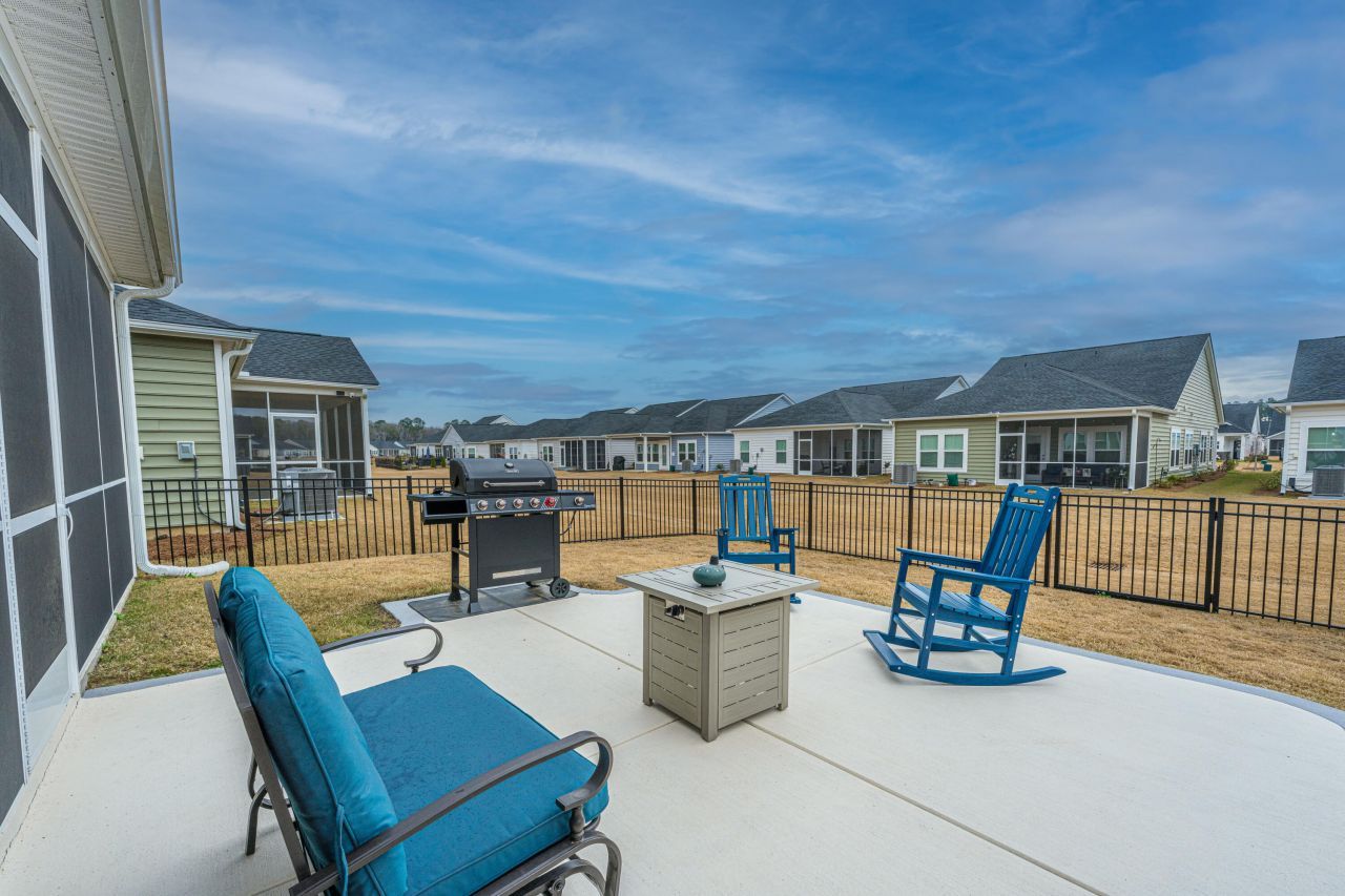 1365 Locals Street Photo 38