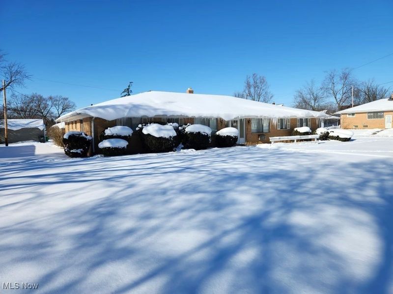 419 Center Road, Bedford, OH 44146 Photo 1