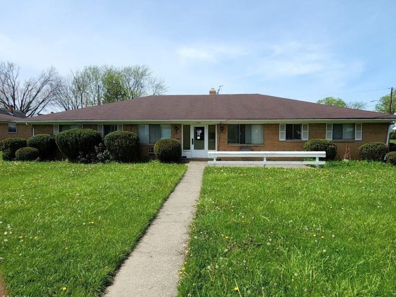 419 Center Road, Bedford, OH 44146 Photo 2