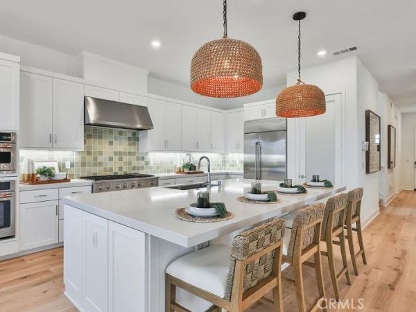 24358 Corte Parillada, Valencia, CA 91354