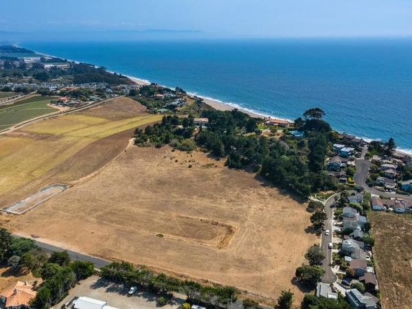 112 Holiday Drive, La Selva Beach, CA 95076