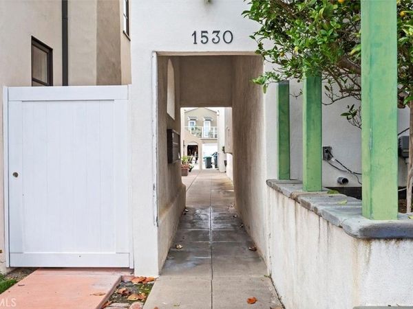 1530 Miramar Drive, Unit 6, Newport Beach, CA 92661