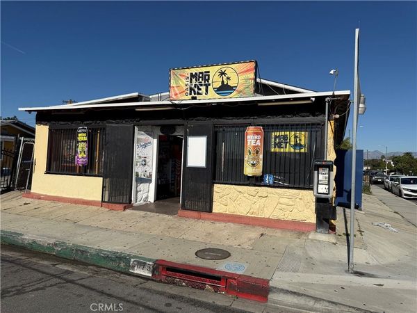 5075 Randolph, Maywood, CA 90270