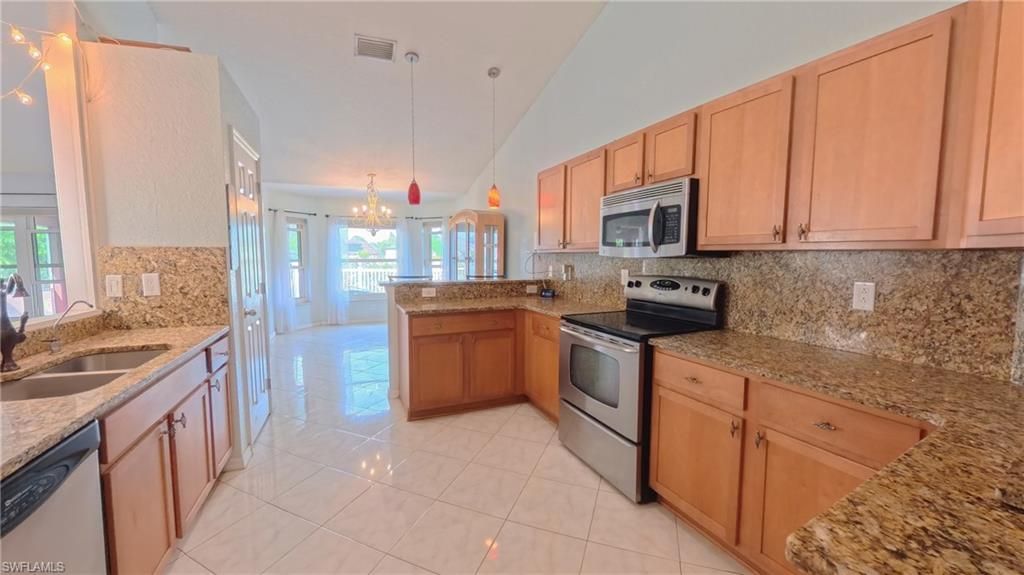 436 Willowbrook Dr, Lehigh Acres, FL 33972 Photo