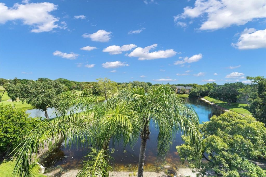 4145 Cypress Reach Court, Unit 505, Pompano Beach, FL 33069 Photo