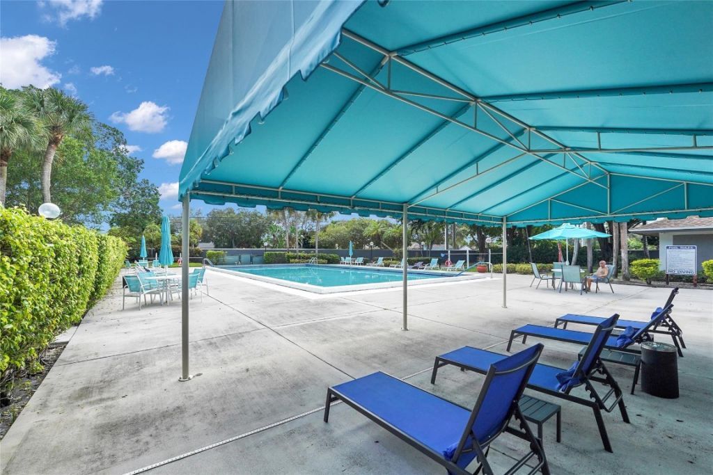 4145 Cypress Reach Court, Unit 505, Pompano Beach, FL 33069 Photo