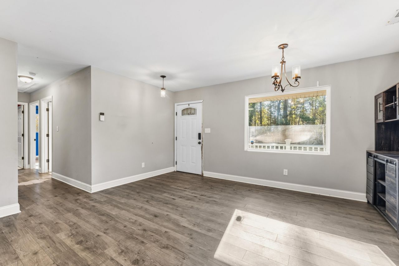 1260 Ridge Road Photo 8