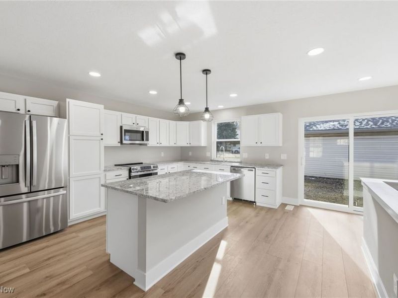 1086 Saint Andrews, Akron, OH 44312 Photo 10