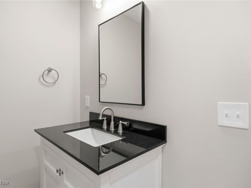 1086 Saint Andrews, Akron, OH 44312 Photo 20