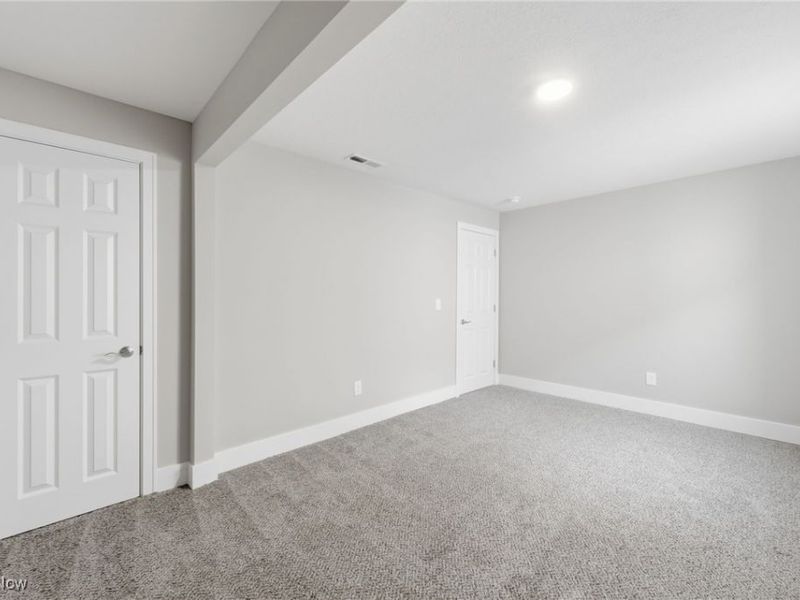 1086 Saint Andrews, Akron, OH 44312 Photo 25