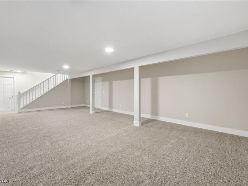 1086 Saint Andrews, Akron, OH 44312 Photo 27