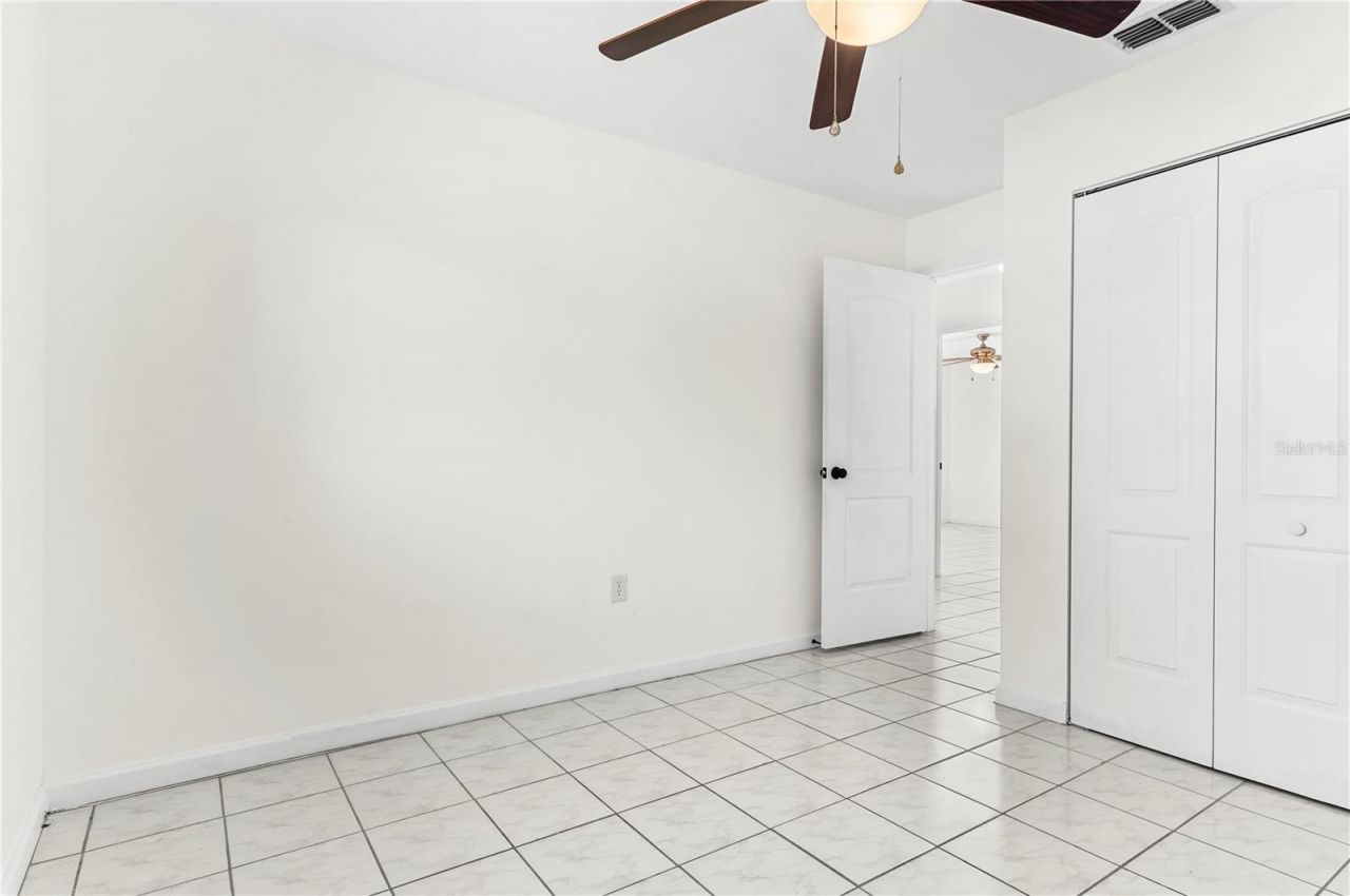 6479 Royal Woods Drive, Fort Myers, FL 33908 Photo