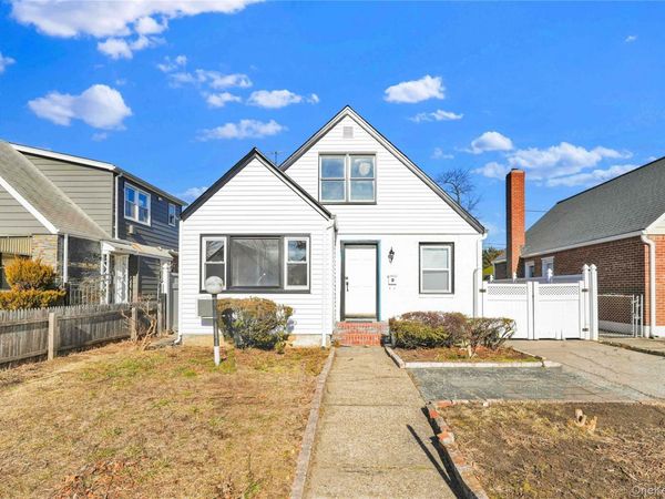 22717 113th Drive, Queens Village, NY 11429