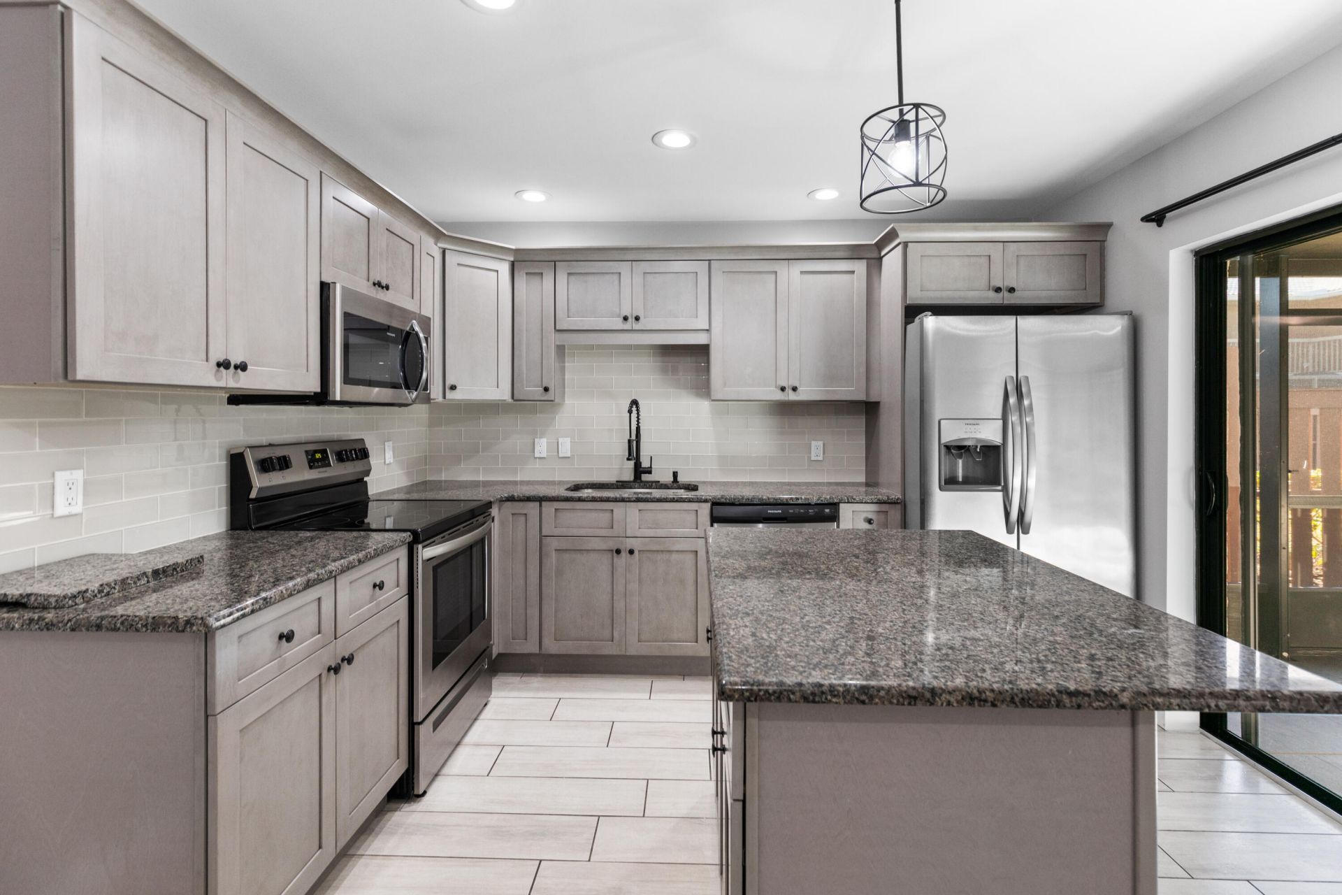 2302 SE Round Table Drive, Unit B, Port Saint Lucie, FL 34952 Photo