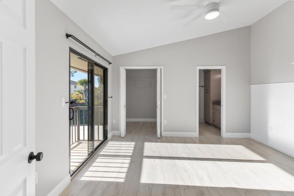 2302 SE Round Table Drive, Unit B, Port Saint Lucie, FL 34952 Photo