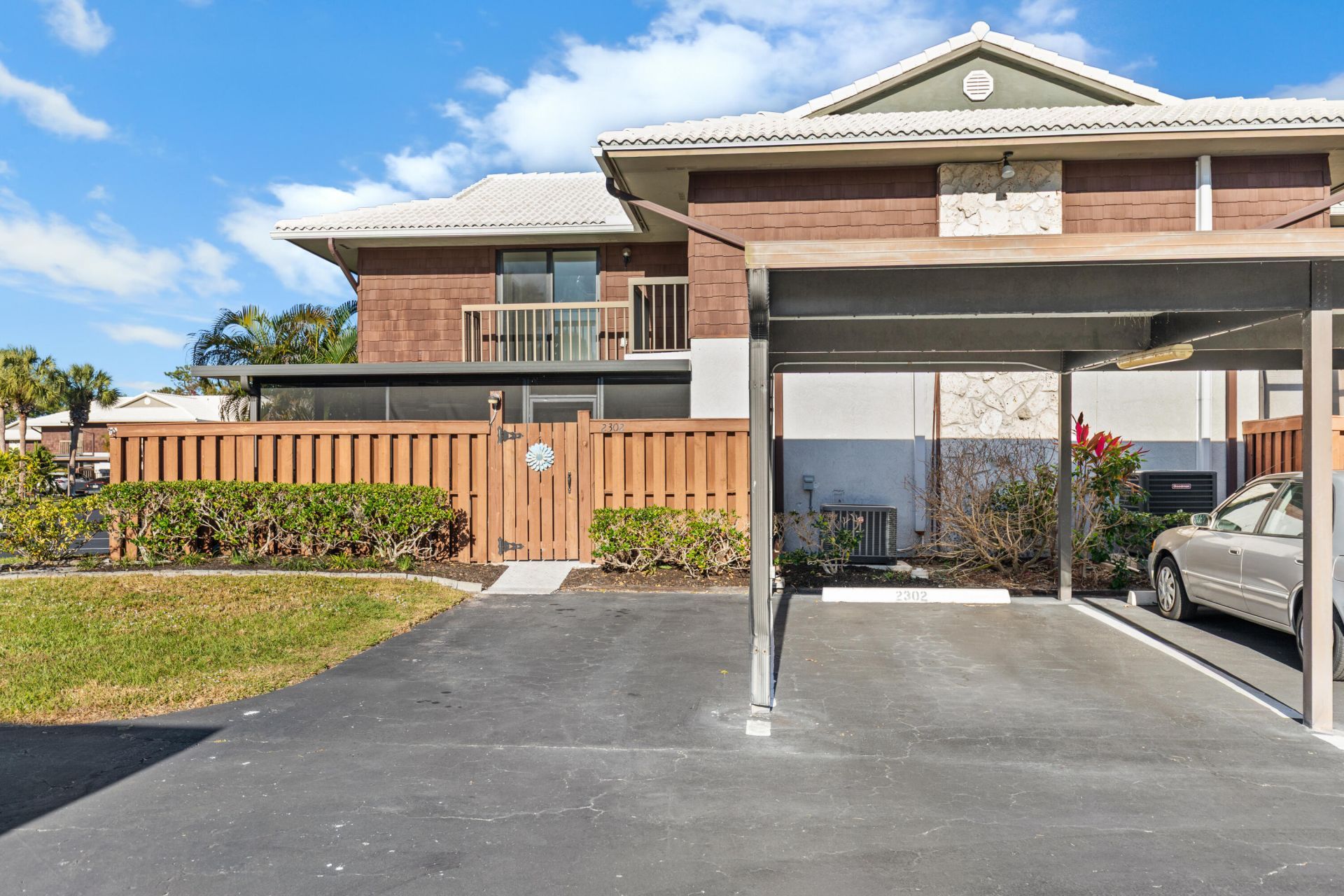 2302 SE Round Table Drive, Unit B, Port Saint Lucie, FL 34952 Photo